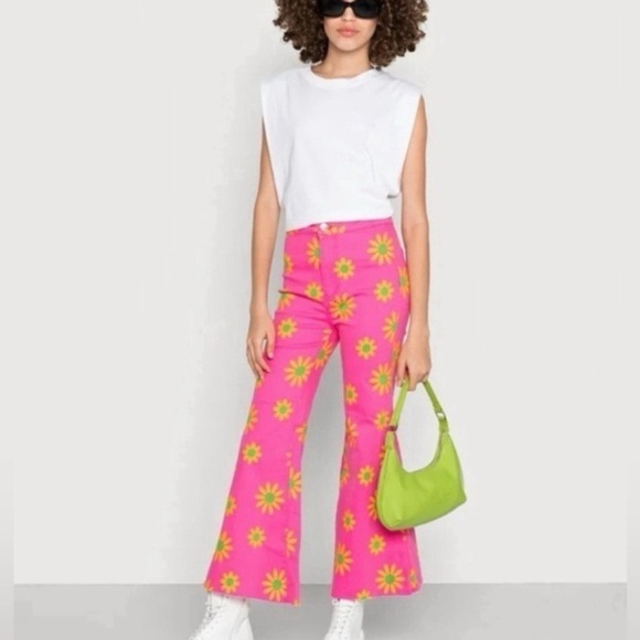 Free People Youthquake super flare groovy retro floral hot pink cropped jeans - Picture 1 of 5
